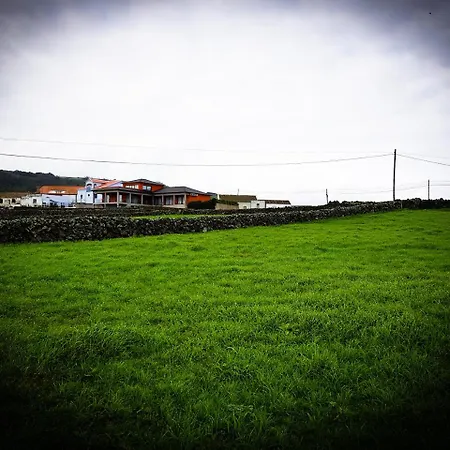בית נופש Casa Milhafre Praia da Vitória