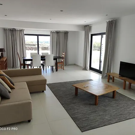 Casa Milhafre Holiday home